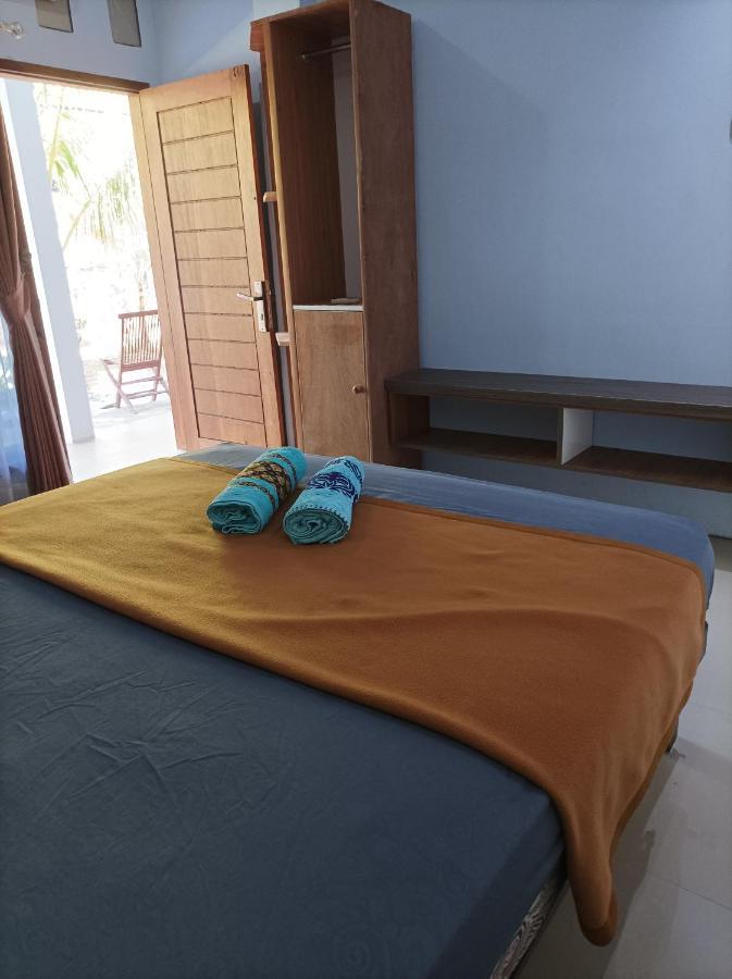 Merendeng Hostel Kuta Kuta  エクステリア 写真